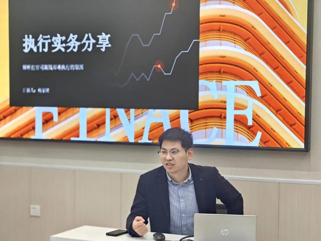 640_from=appmsg&tp=webp&wxfrom=5&wx_lazy=1_1